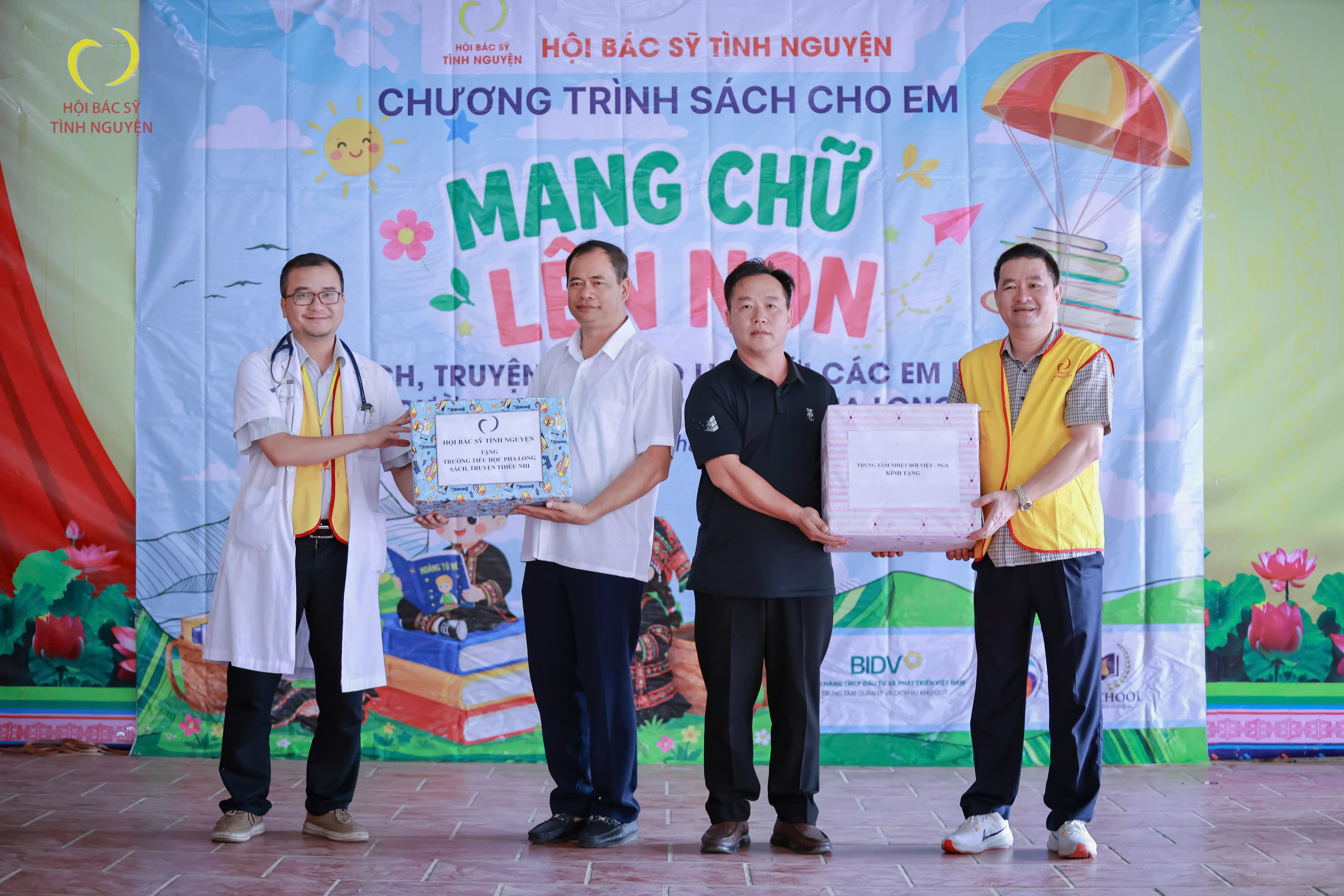 Trung tâm Nhiệt đới Việt - Nga lan toả yêu thương nơi vùng biên cương Tổ quốc
